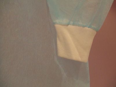 다 유동성 저항하는 처분할 수 있는 고립 가운 - 가닥 비 길쌈된 외과용 가운